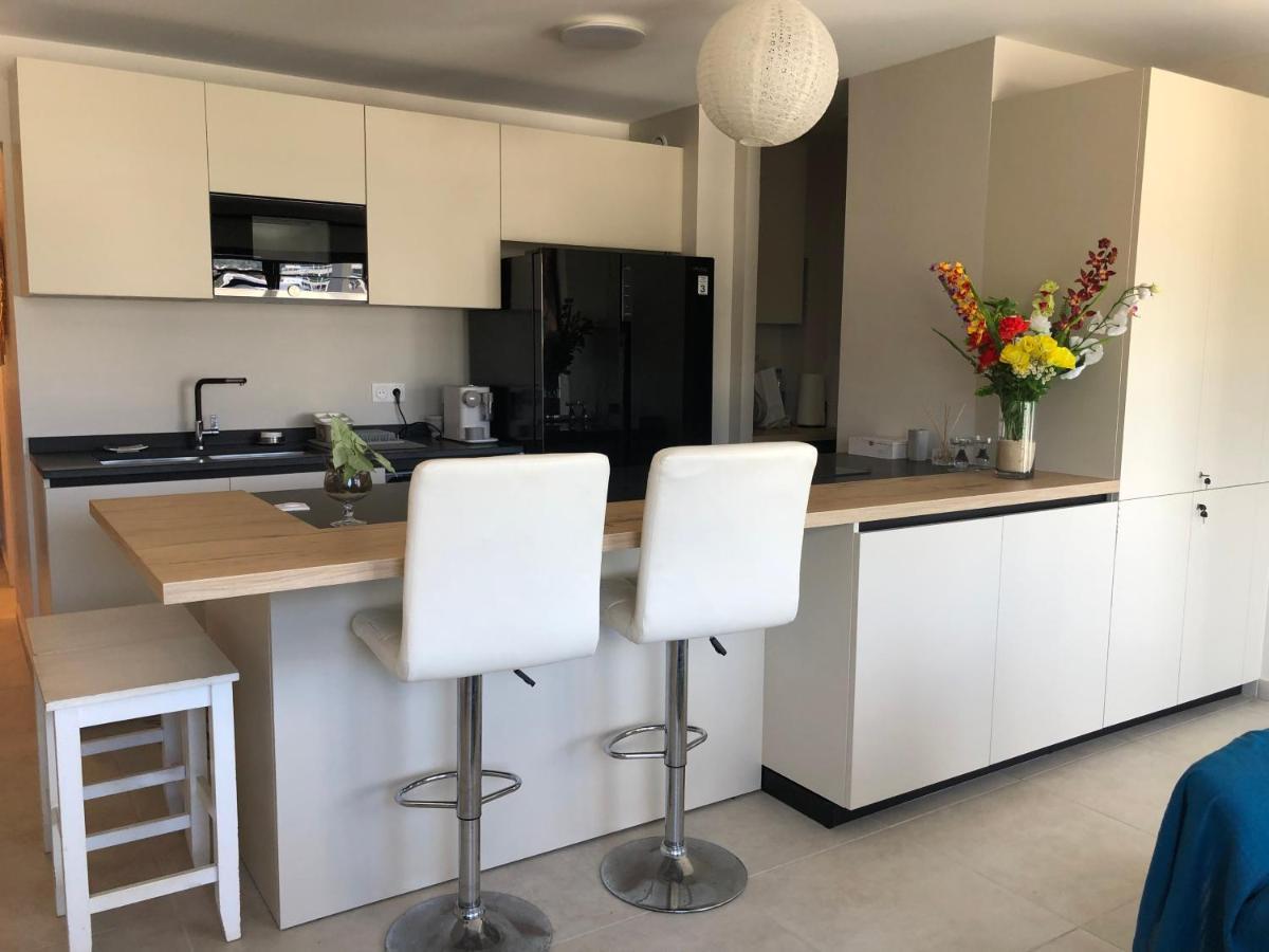 פאפיט Standing Residence Tevai מראה חיצוני תמונה