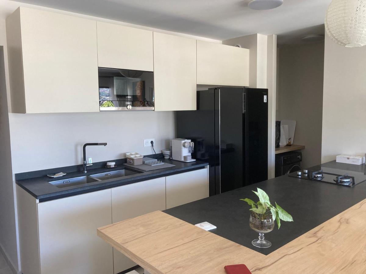 פאפיט Standing Residence Tevai מראה חיצוני תמונה