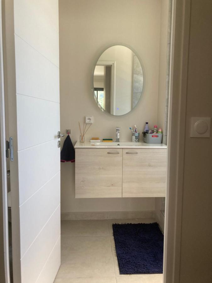 פאפיט Standing Residence Tevai מראה חיצוני תמונה