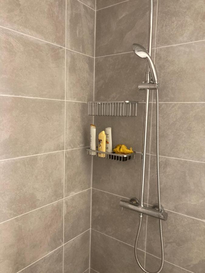 פאפיט Standing Residence Tevai מראה חיצוני תמונה