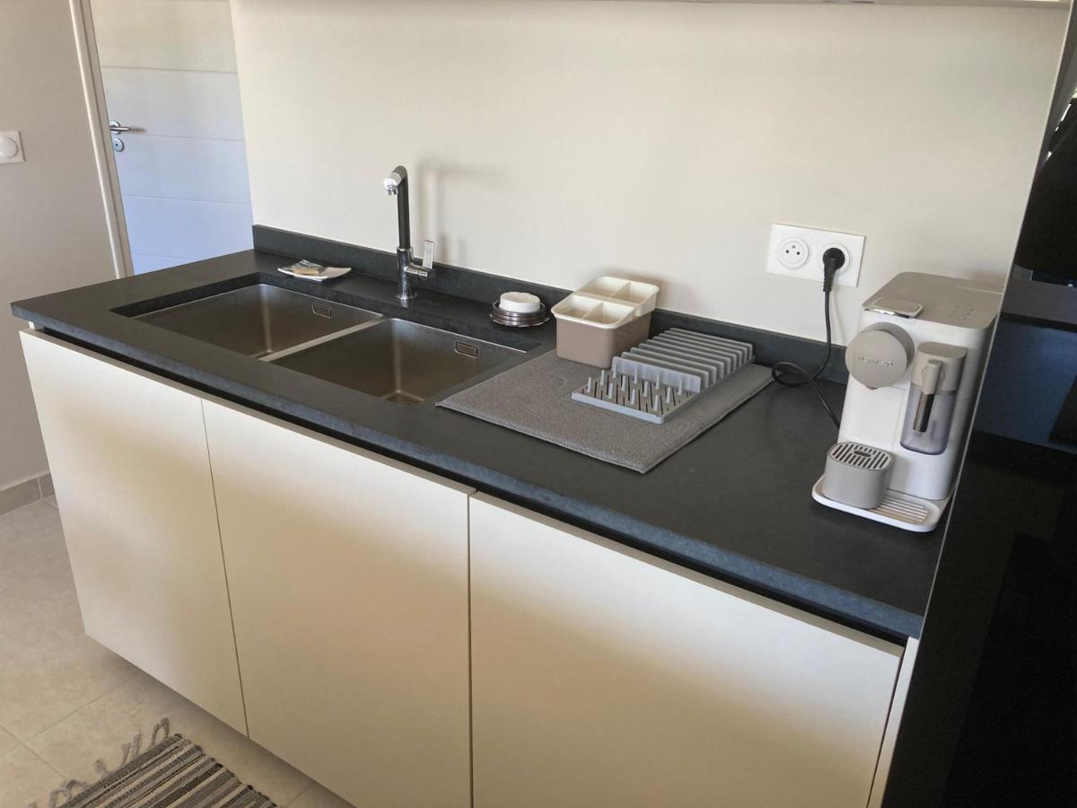 פאפיט Standing Residence Tevai מראה חיצוני תמונה