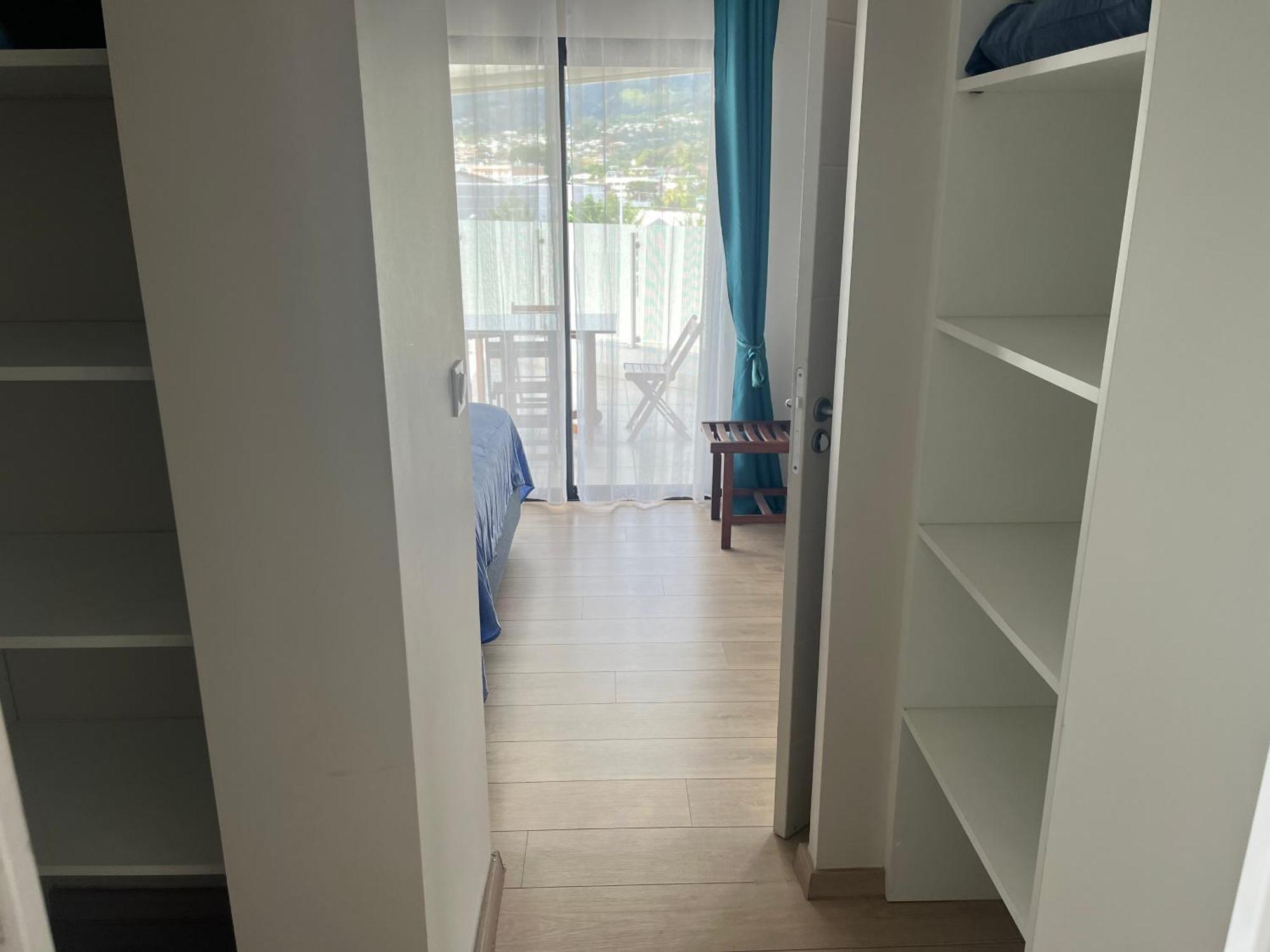 פאפיט Standing Residence Tevai מראה חיצוני תמונה